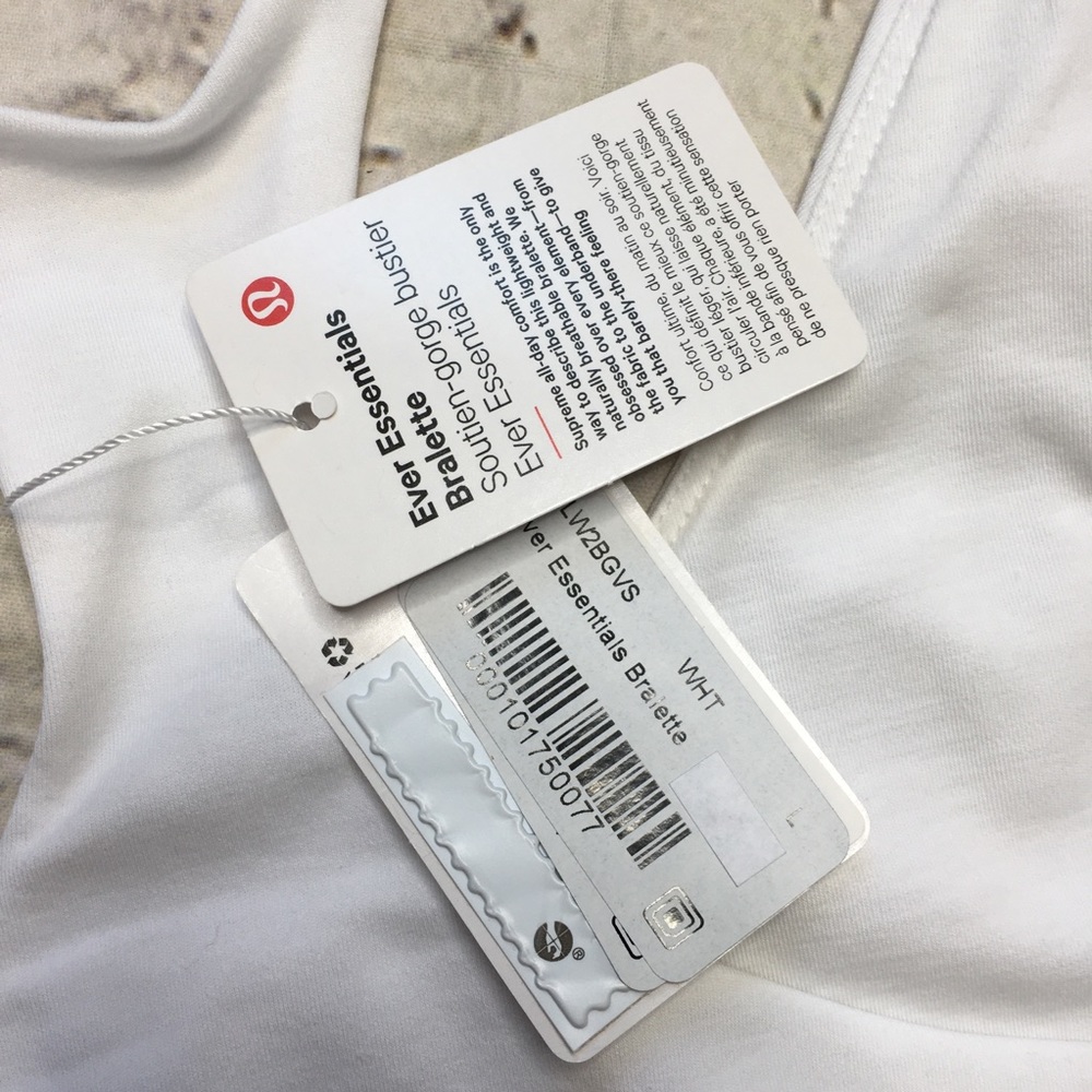 NEW Lululemon Ever Essentials Bralette! - Picture 4 of 4